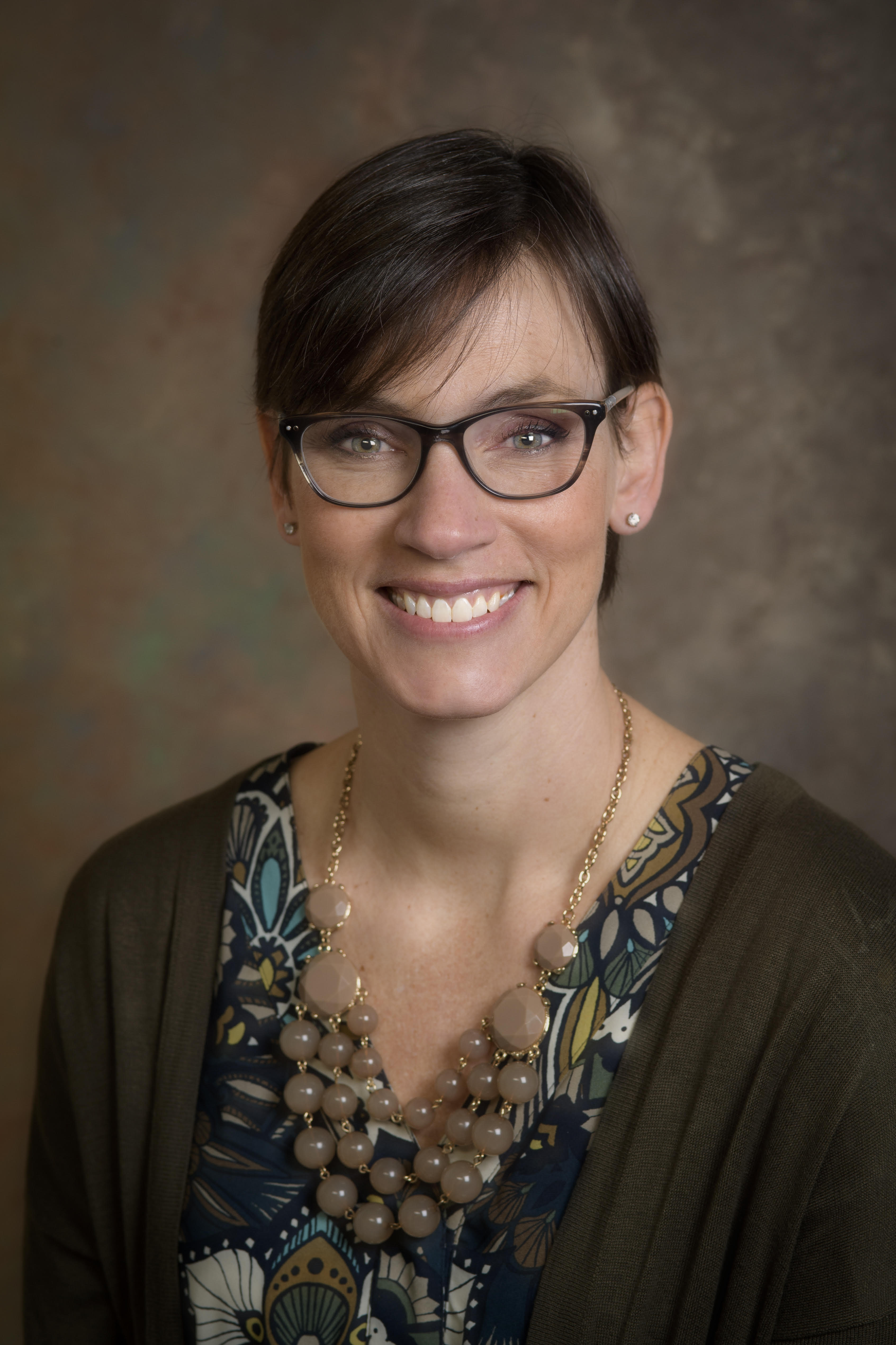 Elizabeth Farley-Ripple portrait
