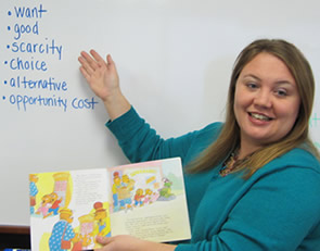 Erin Yetter teaches an economics education lesson